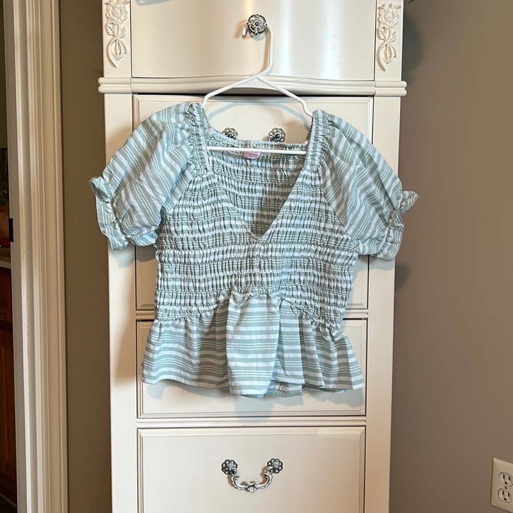 NWOT Pink Lily Sage Look Past The Future Smocked Blouse - Picture 1 of 11